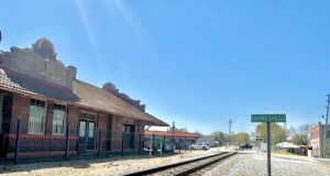 Lamar Arts to Host “Fashion in Art” Exhibit at Train Depot Gallery